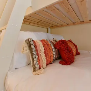 Just Wales - Castle Square Cottage, Holiday home